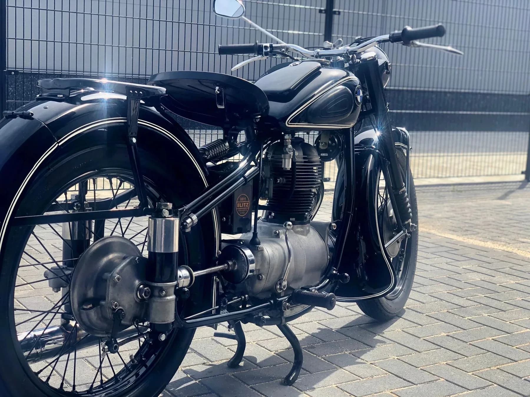 Klassieke motor na een verzorgende behandeling.