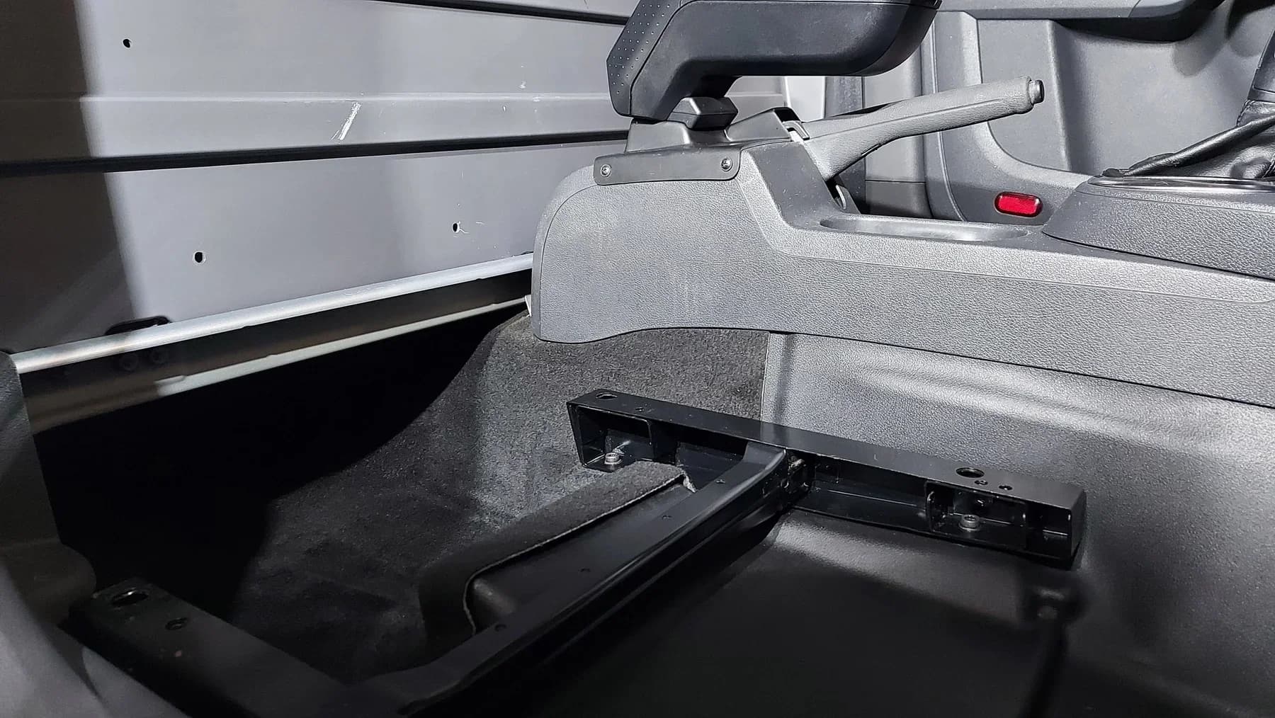 Gereinigd interieur van een bedrijfswagen.